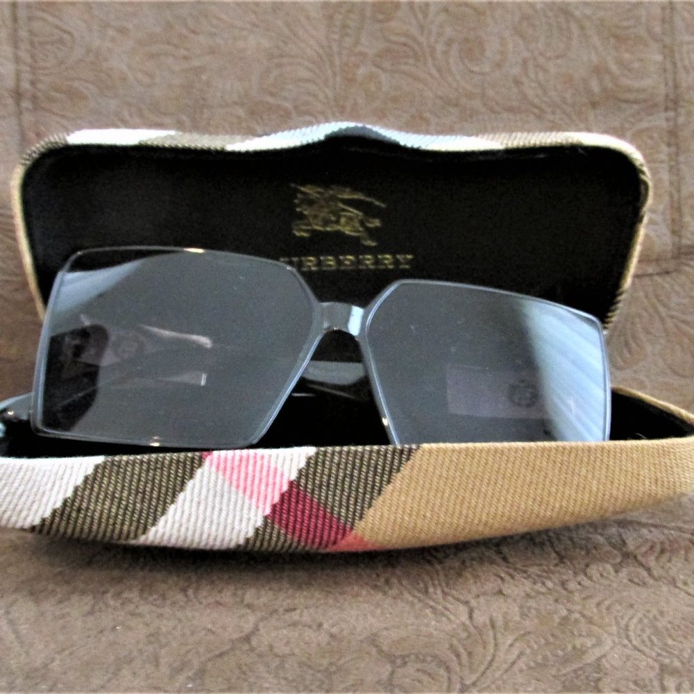 Burberry Sunglasses